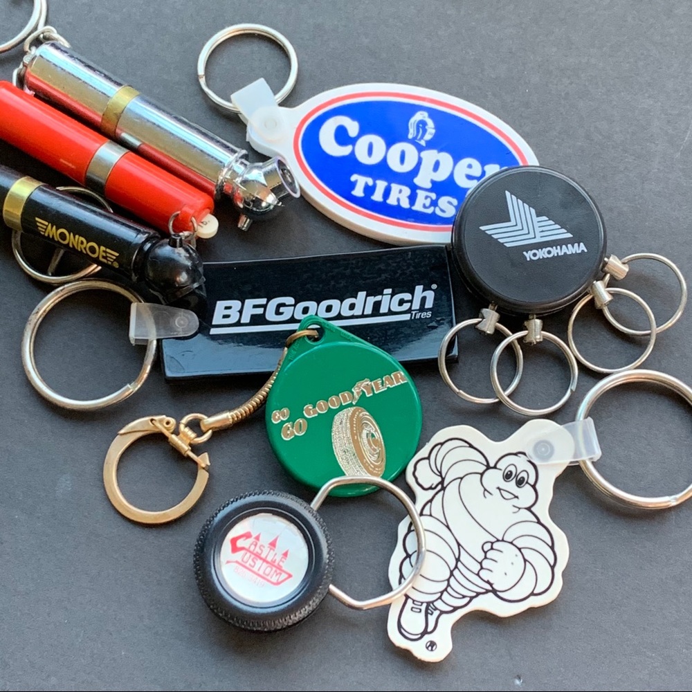 TIRE MANUFACTURERS🎄Vintage Keychain🎄Ornament